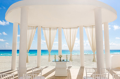 Blanc Gazebo