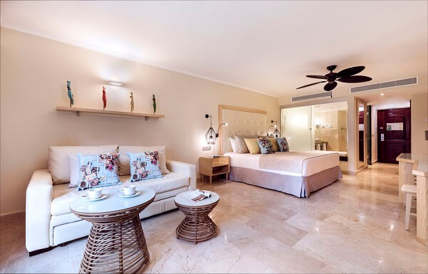 JUNIOR SUITE