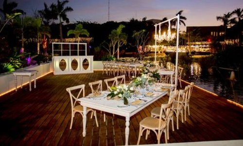 Coco Cafe Deck