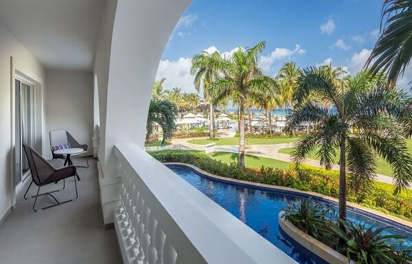ONE BEDROOM OCEAN VIEW SUITE
