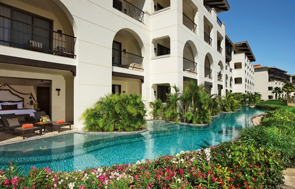 Preferred Club Junior Suite Swim Out Ocean View