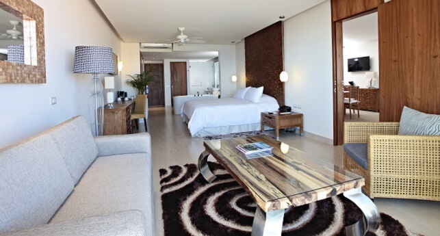 Finisterra One Bedroom Suite