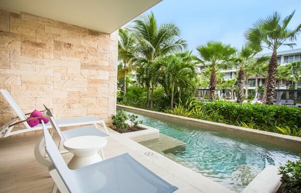 Allure Junior Suite Swim Out Tropical View